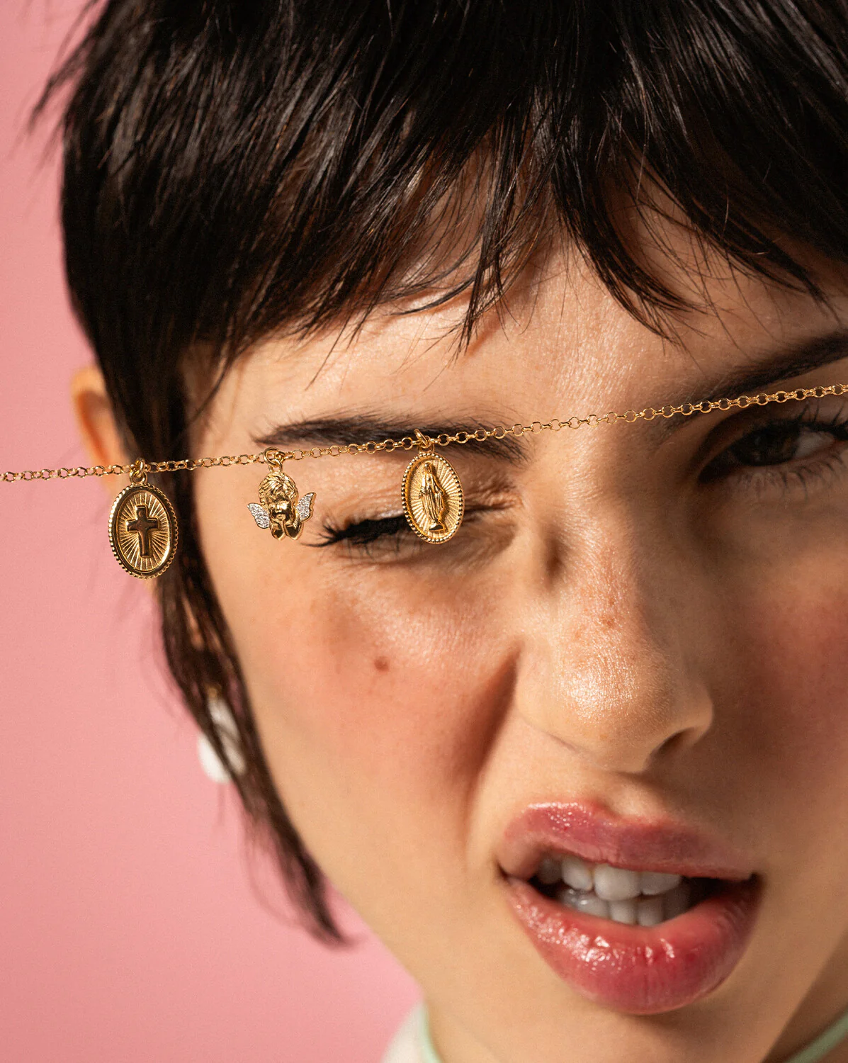 Charm Madonna Gold - Image 4